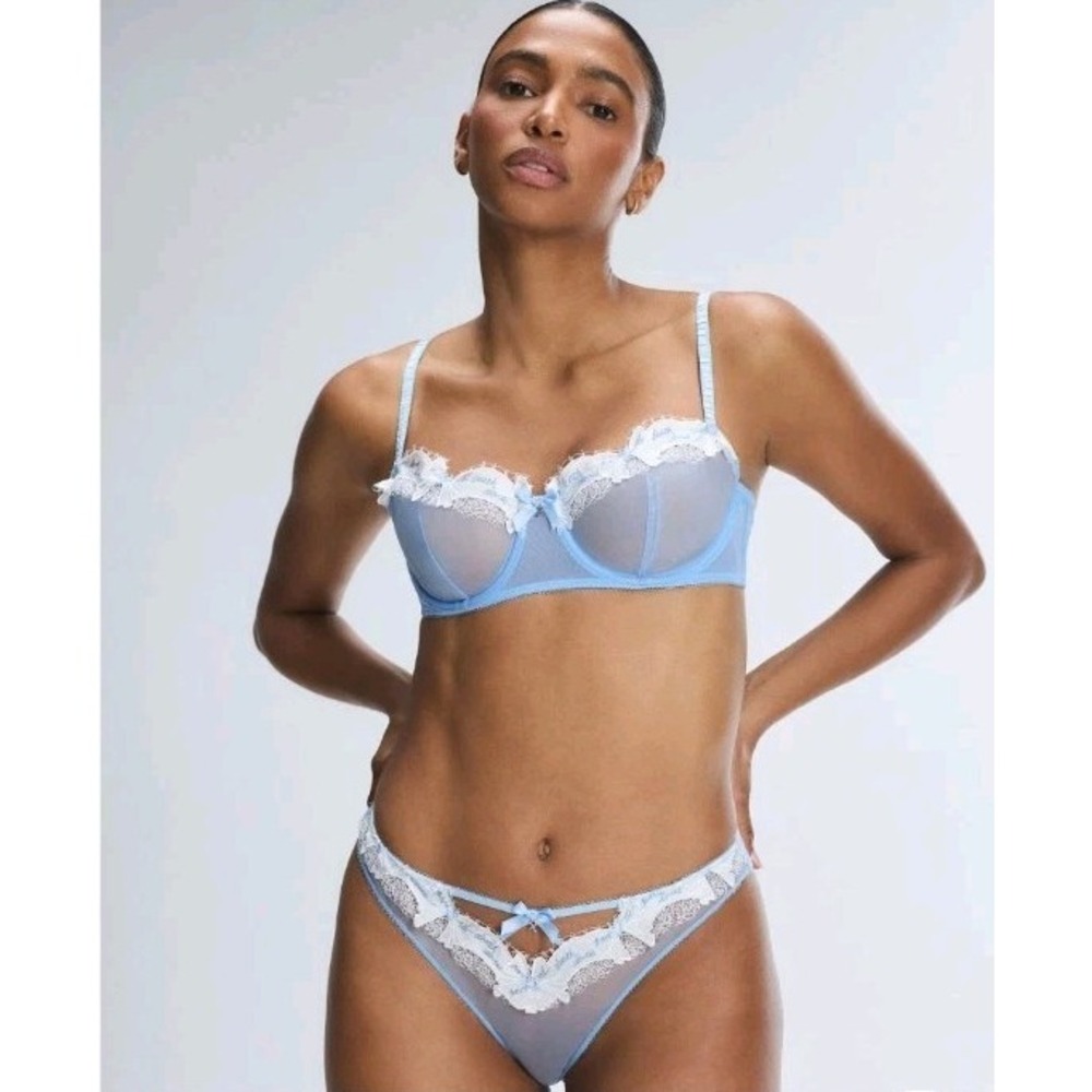 Savage X Fenty Blue Bombshell Unlined Lace Wedding Balconette Bra 44D Takena Vow